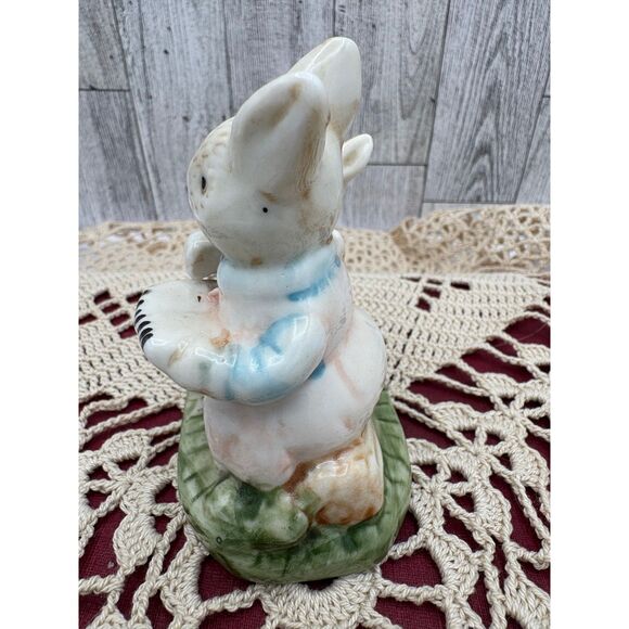 Vintage Mother and Baby Bunny Porcelain Figurine - Picture 4 of 6